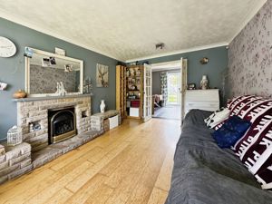 Lounge- click for photo gallery